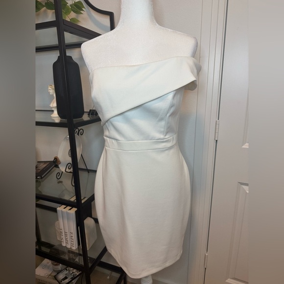 NWT AQUA SCUBA CREPE ONE SHOULDER ASYMMETRICAL MINI SHEATH DRESS WHITE SIZE 10 - Picture 5 of 10
